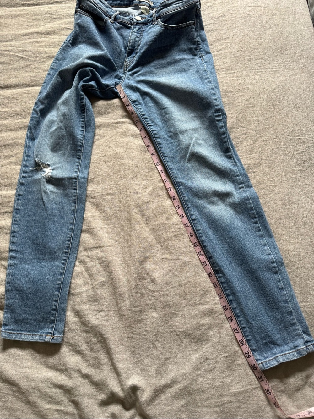 Billabong Light Blue Skinny Jeans with Subtle Distress - Picture 2 of 5
